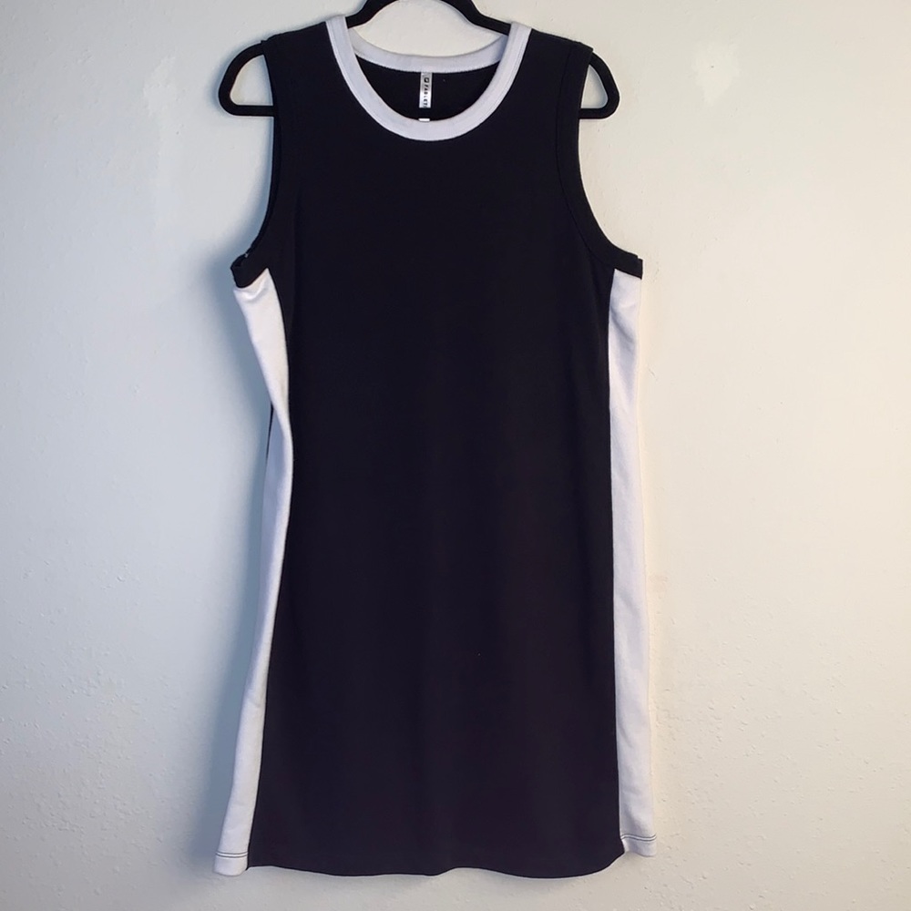 Fabletics woman’s athletic dress size XL